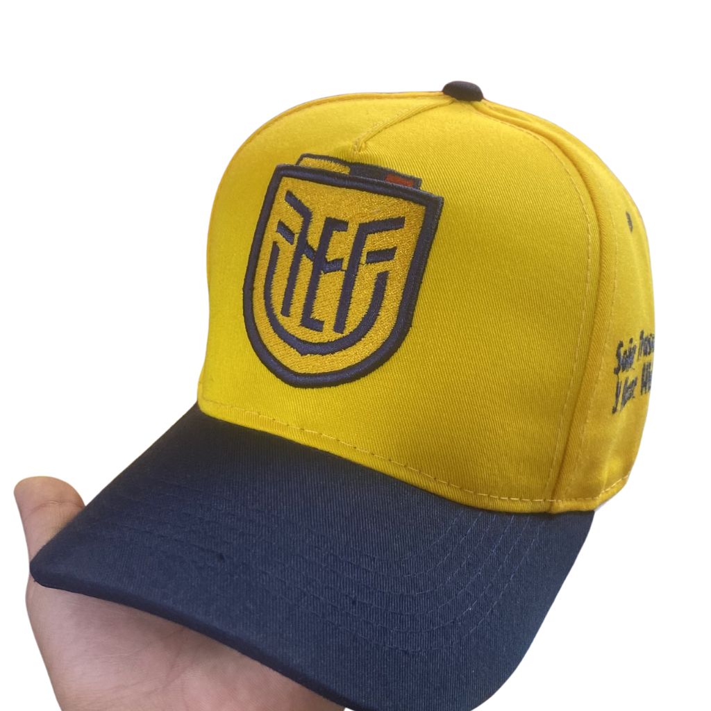 Combo Oficial Ecuador – Camiseta + Gorra 2026