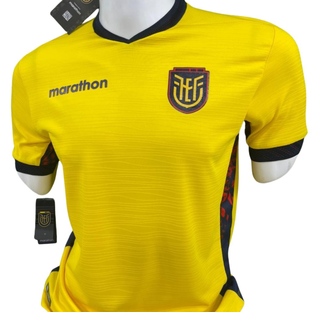 Combo Oficial Ecuador – Camiseta + Gorra 2026