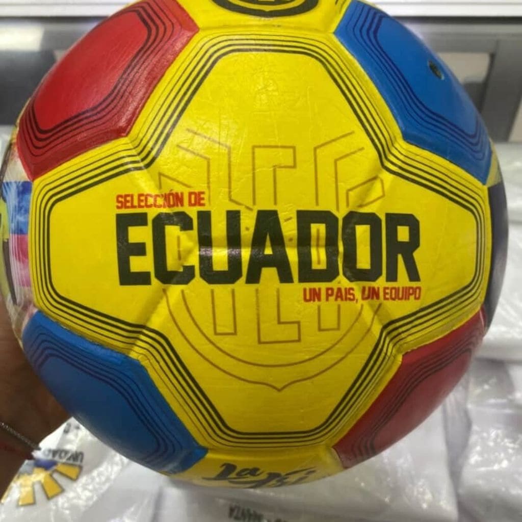 Balón Edición Especial Ecuador